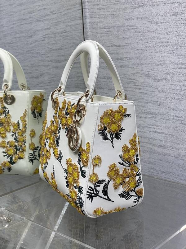 Dior Lady White with yellow floral embroidery shoulder — 1:1 Replica