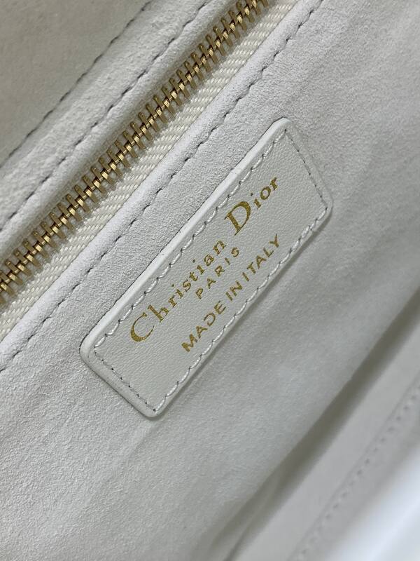 Dior Lady White with yellow floral embroidery shoulder — 1:1 Replica