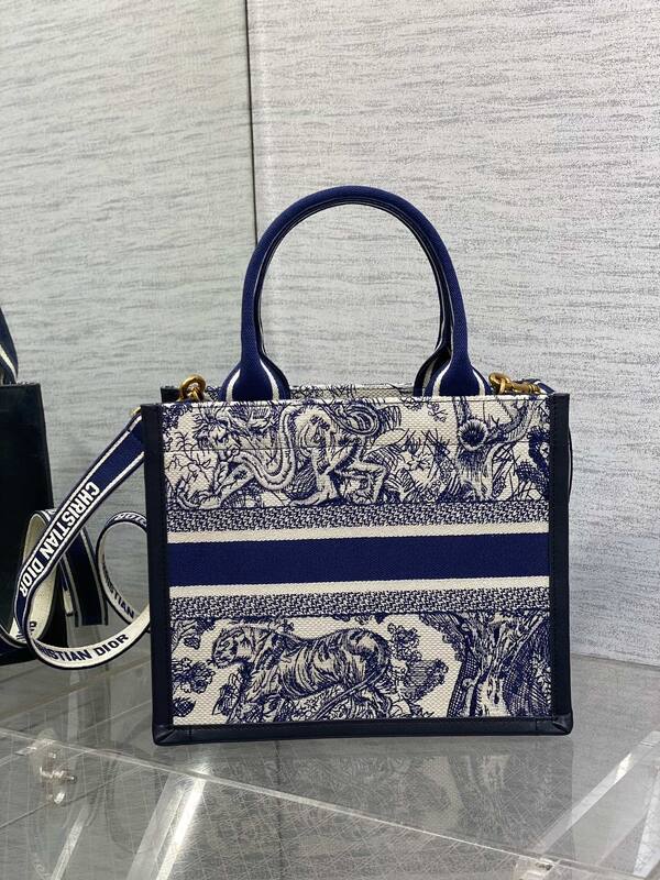Dior Blue and White Toile de Jouy Canvas tote — AAA Quality Replica