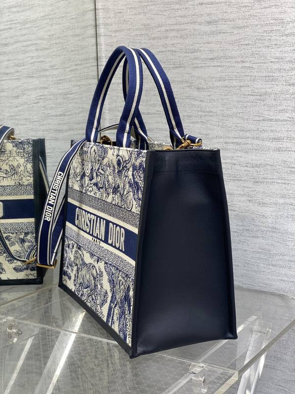 Dior Blue and White Toile de Jouy tote — Top Quality Replica