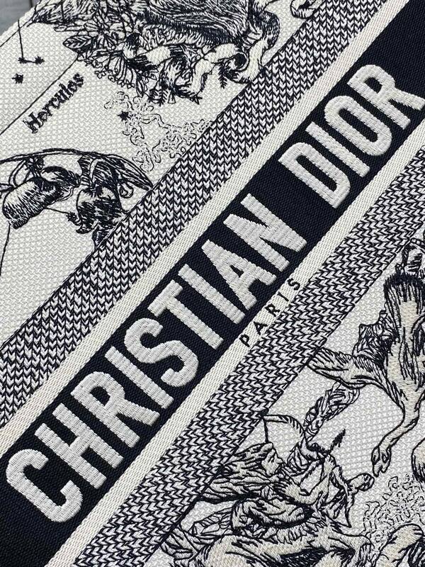 Dior Book Tote Black and White Zodiac animal print — Premium Replica