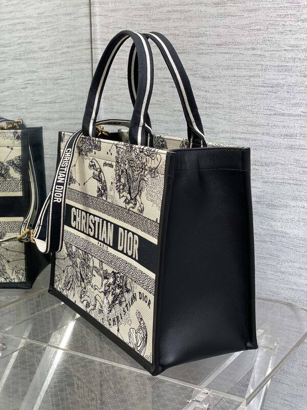 Dior Book Tote Black and White Zodiac animal print — Premium Replica