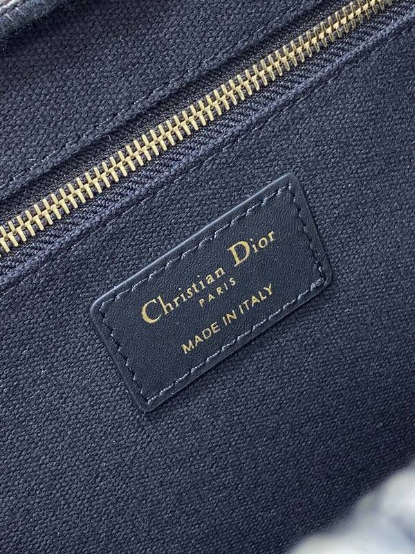 Dior Book Tote Black and White Zodiac animal print — Premium Replica