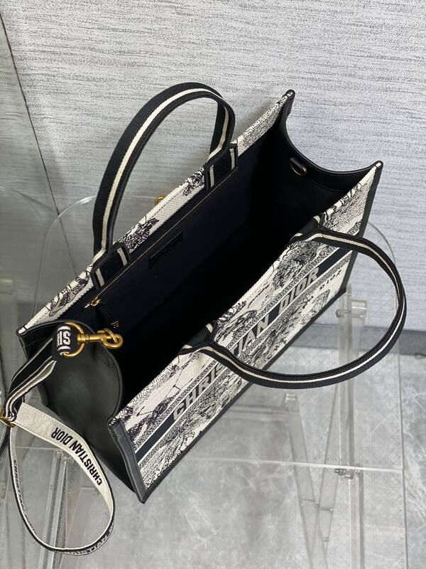 Dior Book Tote Black and White Zodiac animal print — Premium Replica