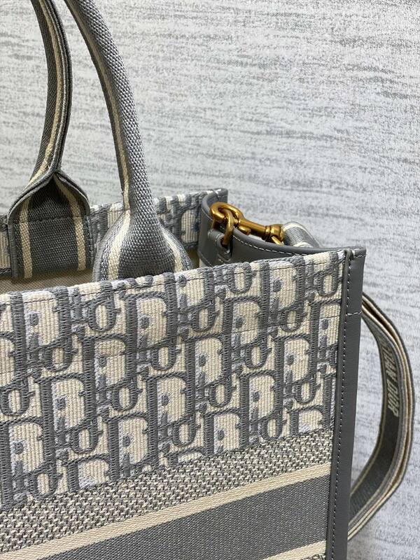 Dior Book Tote Blue Oblique — Premium Replica