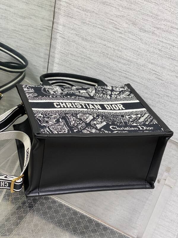 Dior Book Tote Black and white embroidered canvas — AAA Quality Replica