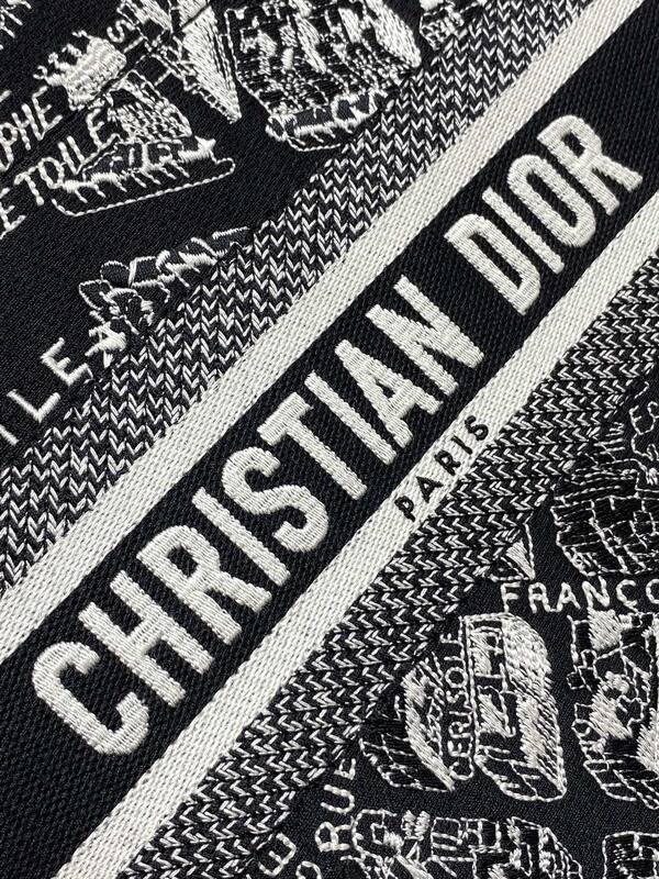 Dior Book Tote Black and white embroidered canvas — AAA Quality Replica
