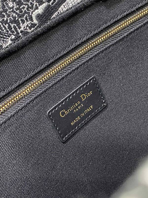 Dior Book Tote Black and white embroidered toile — Top Quality Replica