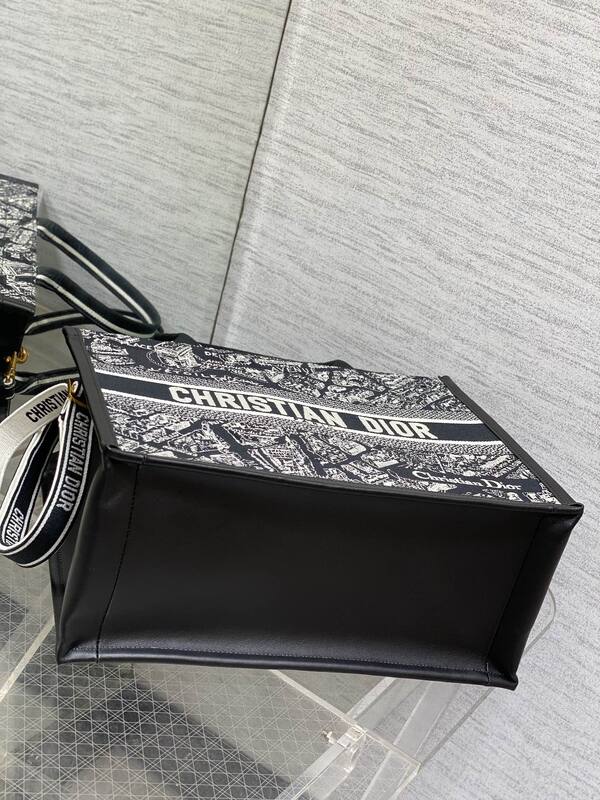 Dior Book Tote Black and white embroidered toile — Top Quality Replica