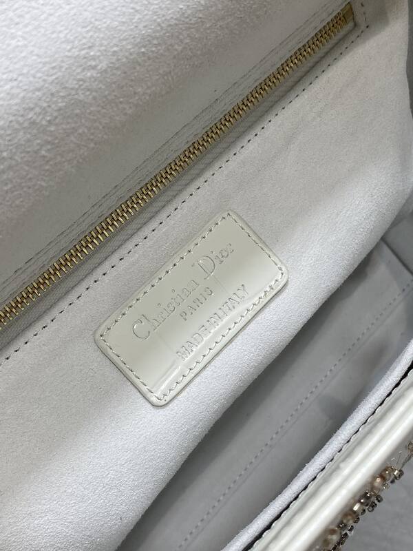 Dior Lady White crocodile-embossed with floral beading shoulder — AAA Quality Replica