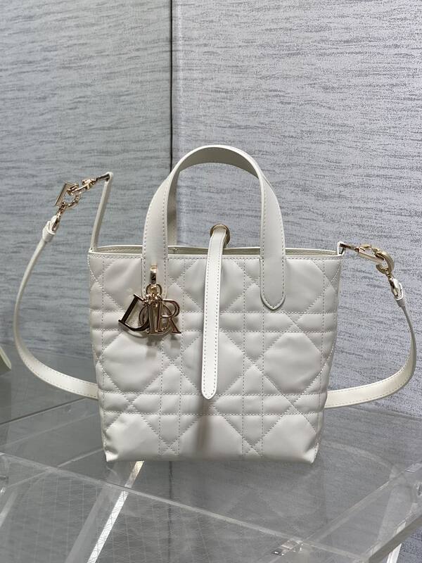 Dior White tote — Top Quality Replica