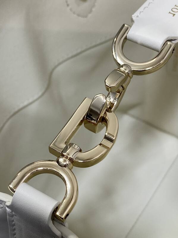 Dior White tote — Top Quality Replica