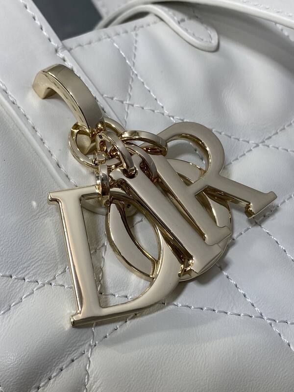 Dior White tote — Top Quality Replica