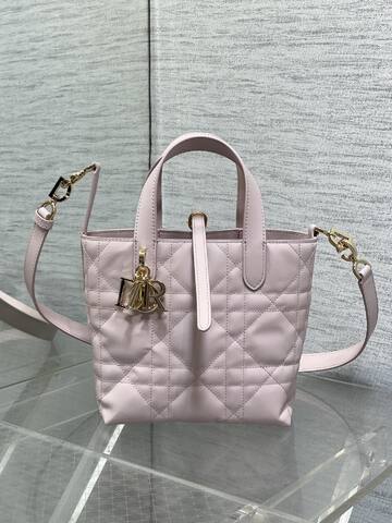 Dior Lady D-Lite Light Pink crossbody 1 1 Replica