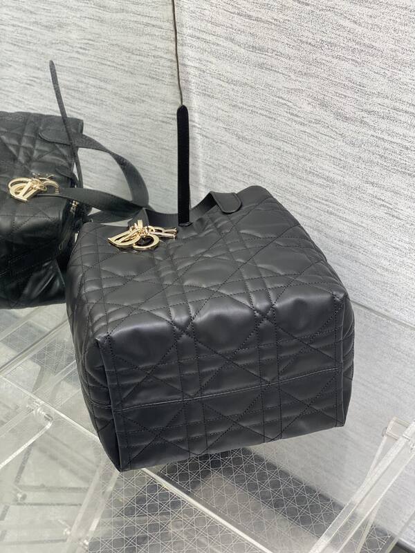 Dior Black tote — AAA Quality Replica