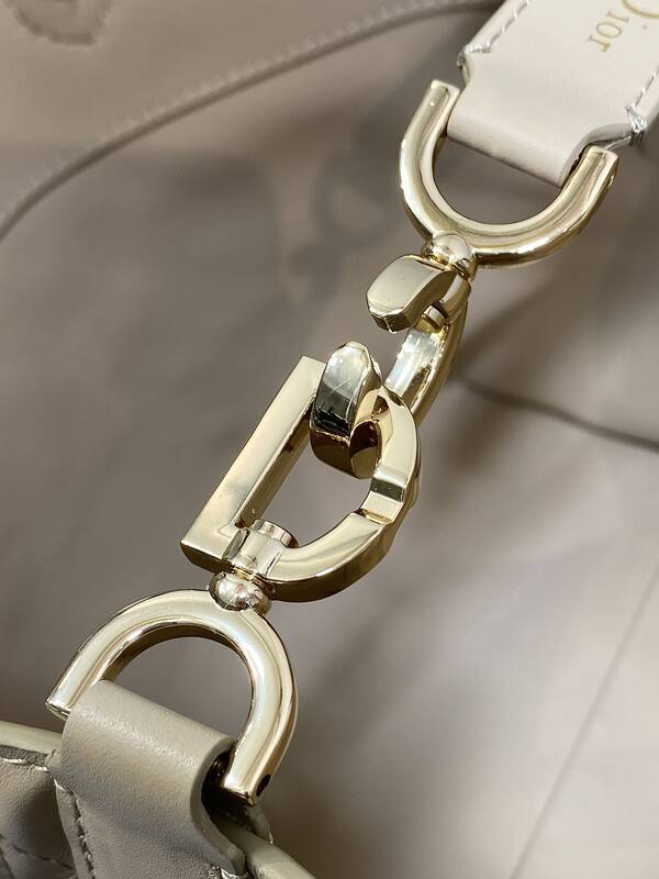 Dior Toujours Beige tote — Premium Replica