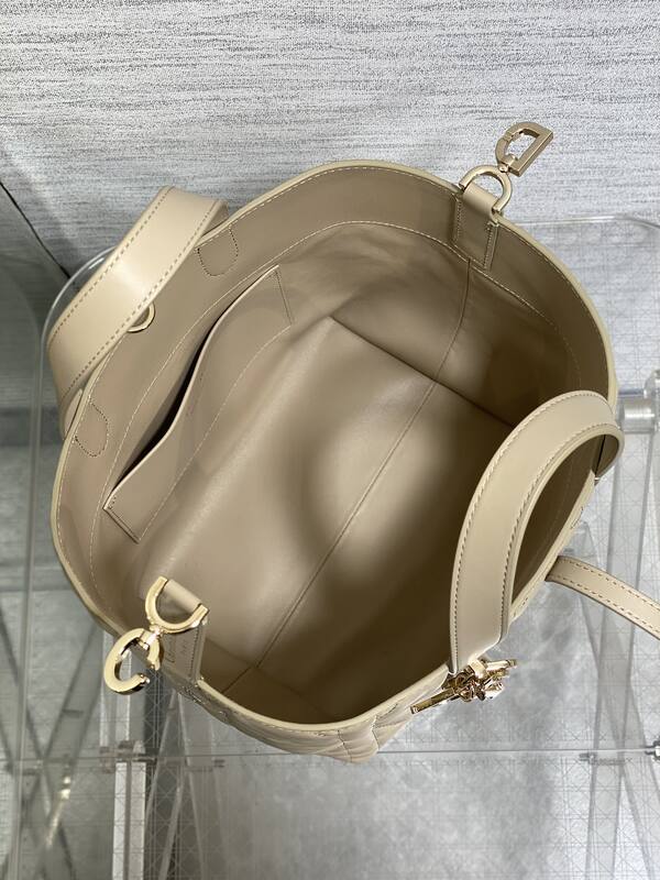 Dior Toujours Beige tote — Premium Replica