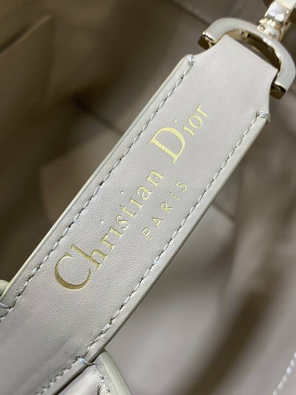 Dior Lady Beige shoulder — Premium Replica