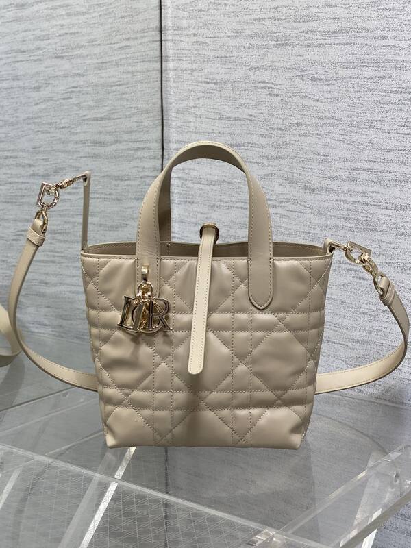 Dior Lady Beige shoulder — Premium Replica