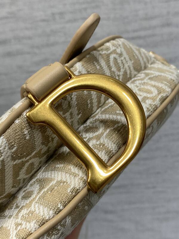 Dior Saddle Beige crossbody — Premium Replica