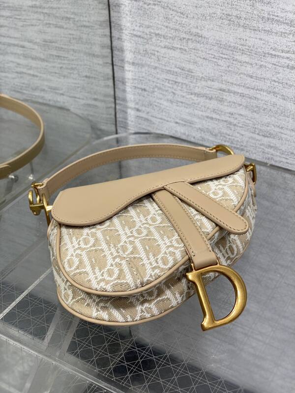 Dior Saddle Beige crossbody — Premium Replica