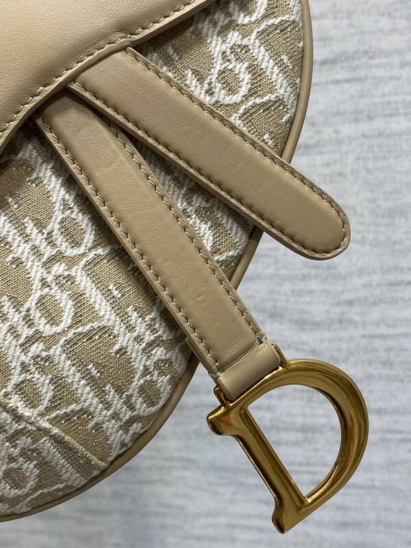 Dior Saddle Beige crossbody — Premium Replica