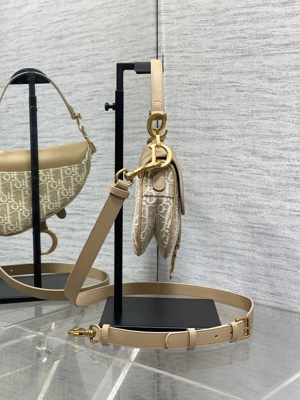 Dior Saddle Beige crossbody — Premium Replica