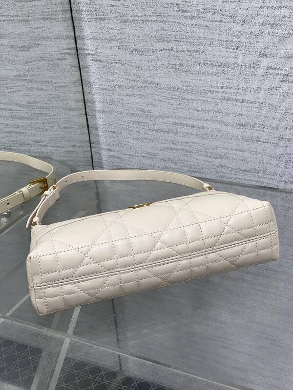 Dior Light Beige shoulder — AAA Quality Replica