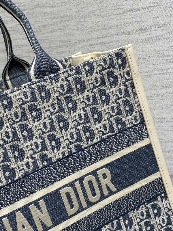 Dior Book Tote Blue Oblique — Premium Replica