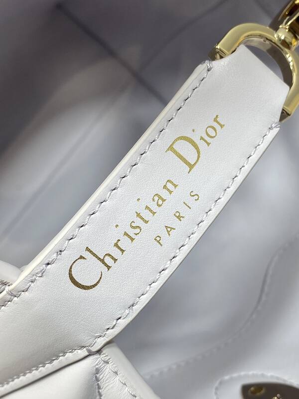 Dior Lady White everyday — Premium Replica