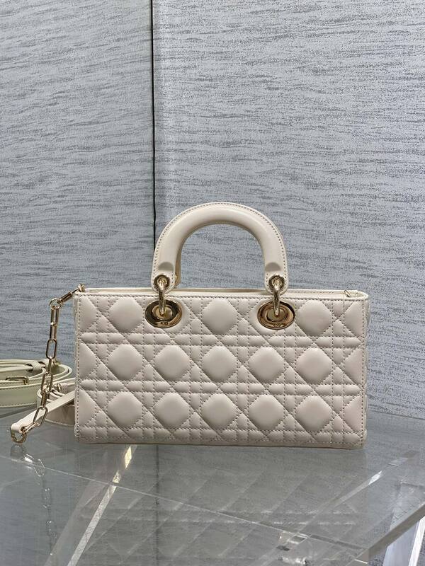 Dior Lady Beige medium shoulder — AAA Quality Replica