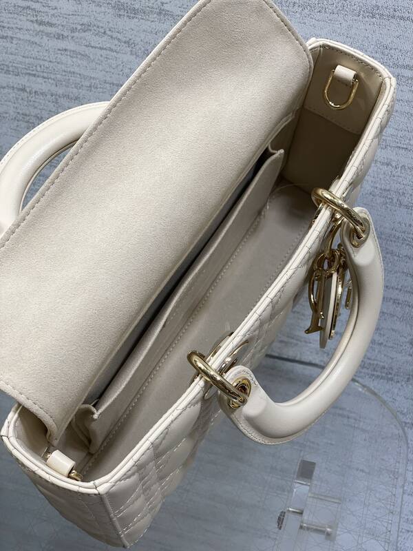 Dior Lady Beige medium shoulder — AAA Quality Replica