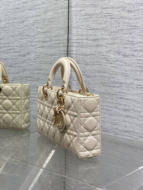 Dior Lady Beige medium shoulder — AAA Quality Replica
