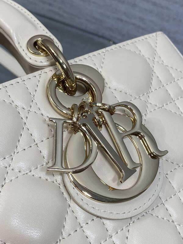 Dior Lady Beige medium shoulder — AAA Quality Replica