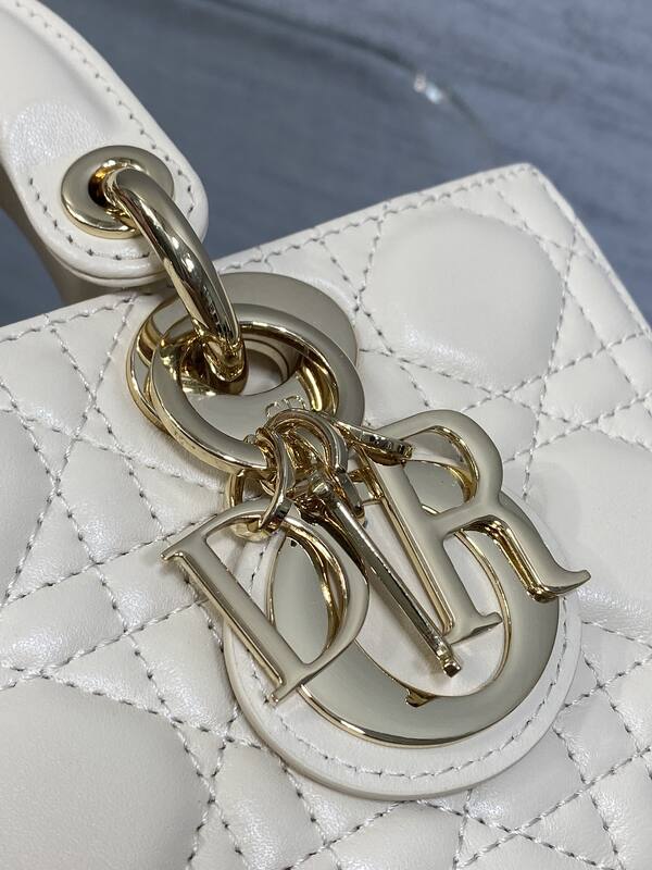 Dior Lady Beige small shoulder — Premium Replica