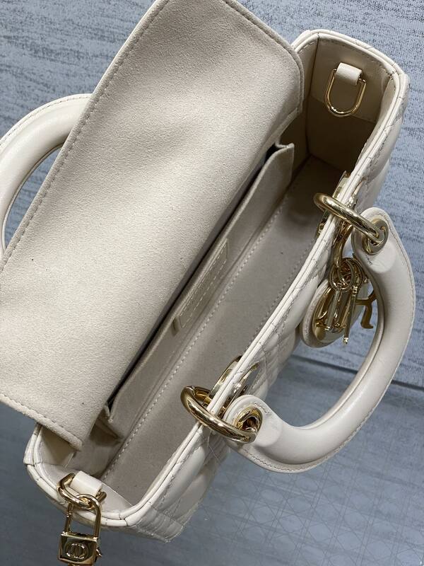 Dior Lady Beige small shoulder — Premium Replica