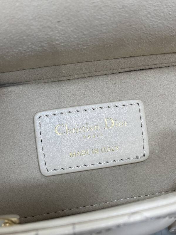 Dior Lady Beige small shoulder — Premium Replica