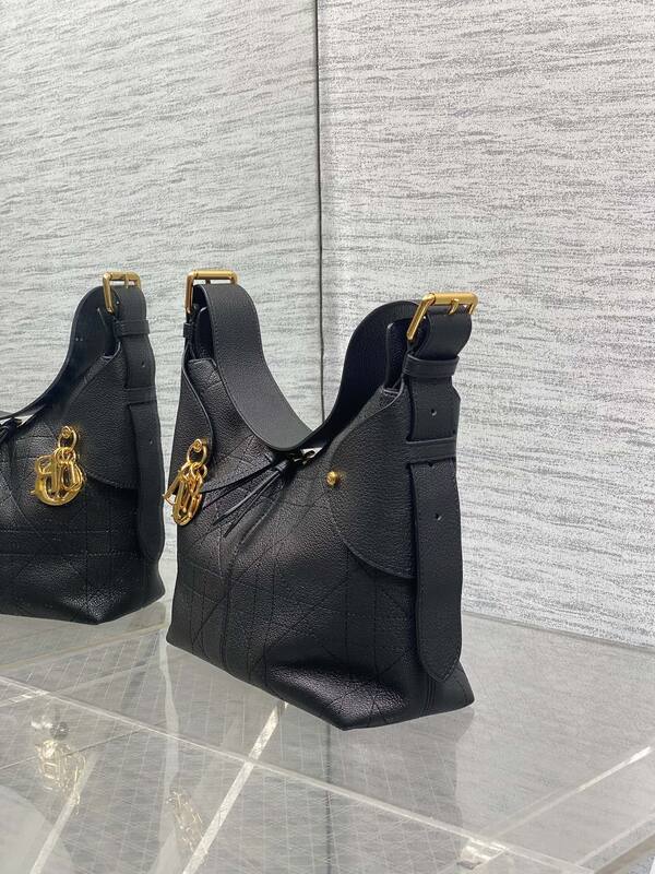 Dior Toujours Black shoulder — Premium Replica