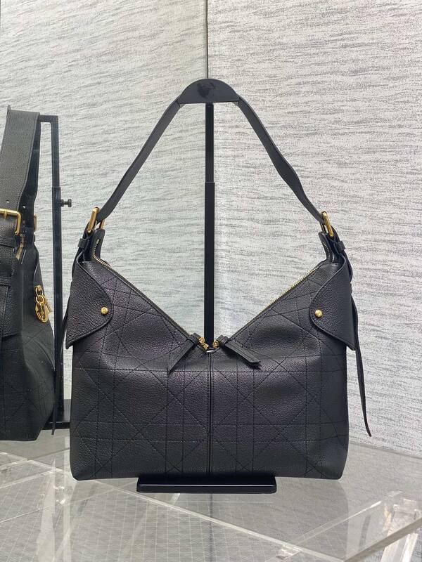 Dior Book Tote Black shoulder — Premium Replica
