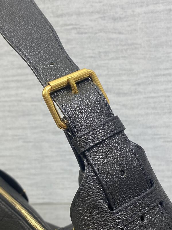 Dior Book Tote Black shoulder — Premium Replica
