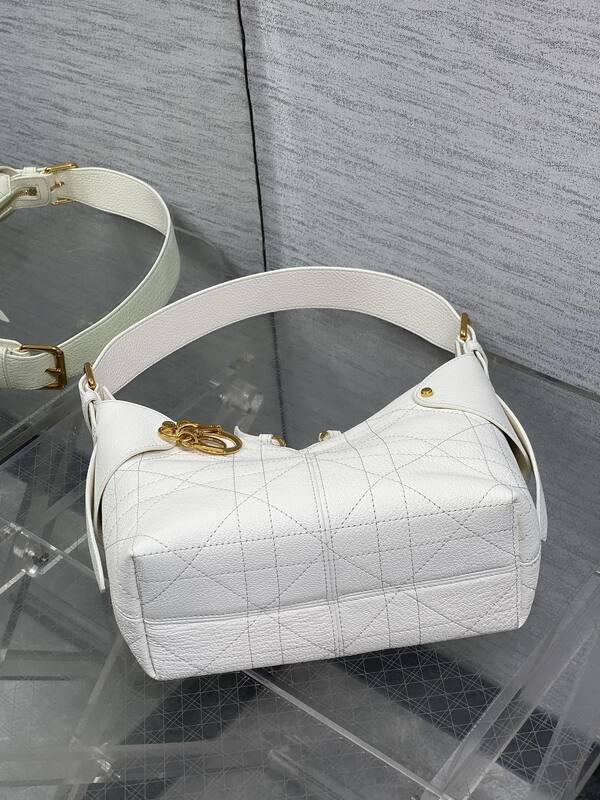 Dior Toujours White shoulder — AAA Quality Replica