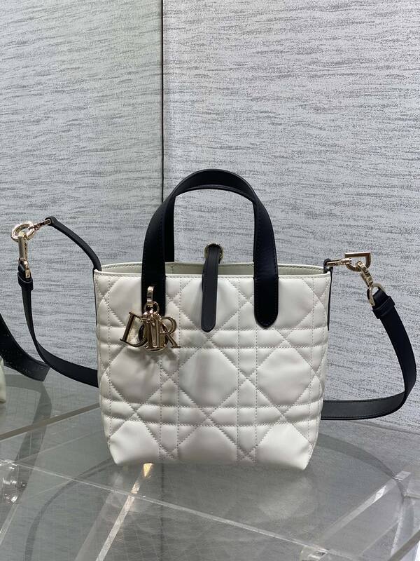 Dior White and Black tote — Top Quality Replica