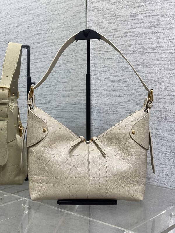 Dior Off White shoulder — AAA Quality Replica