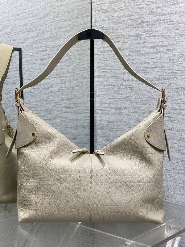 Dior Caro Beige shoulder — AAA Quality Replica