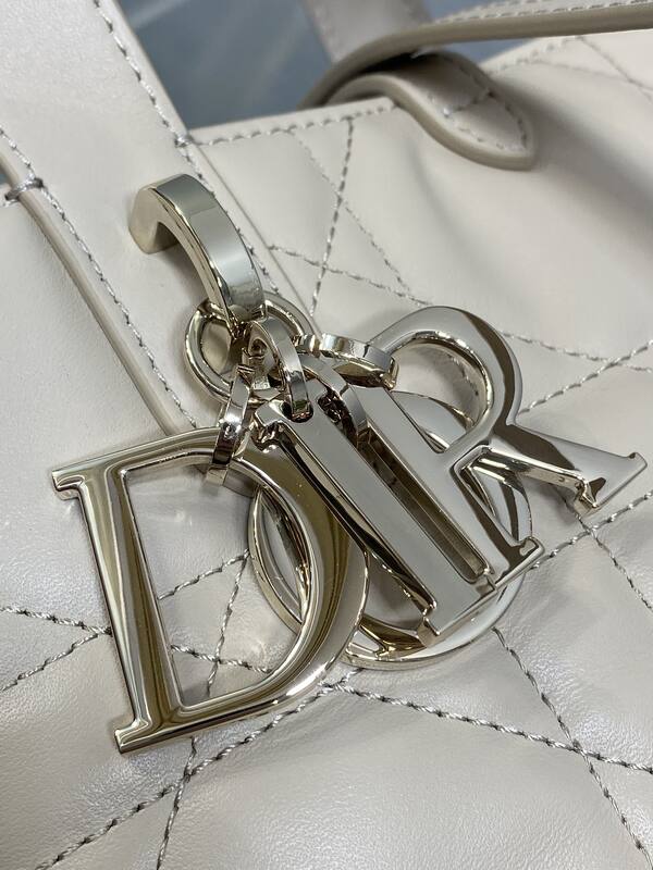 Dior Lady Beige everyday — Premium Replica