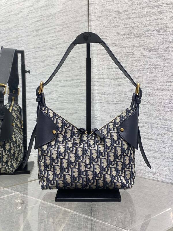Dior Saddle Blue Oblique Jacquard shoulder — Premium Replica
