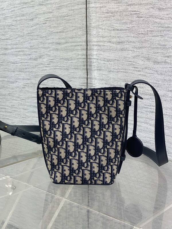 Dior Book Tote Blue Oblique crossbody — AAA Quality Replica