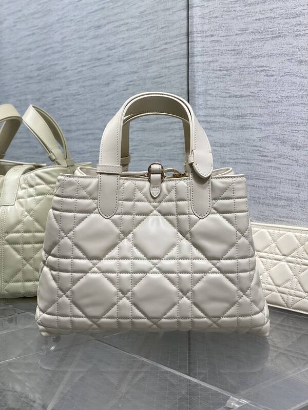Dior Lady White shoulder — 1:1 Replica