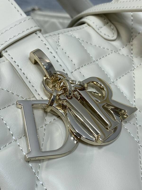 Dior Lady White shoulder — 1:1 Replica