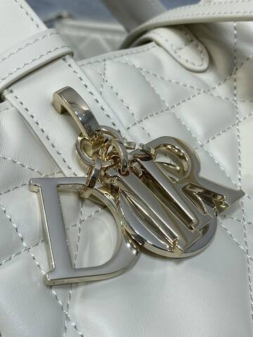Dior Lady White shoulder 1 1 Replica